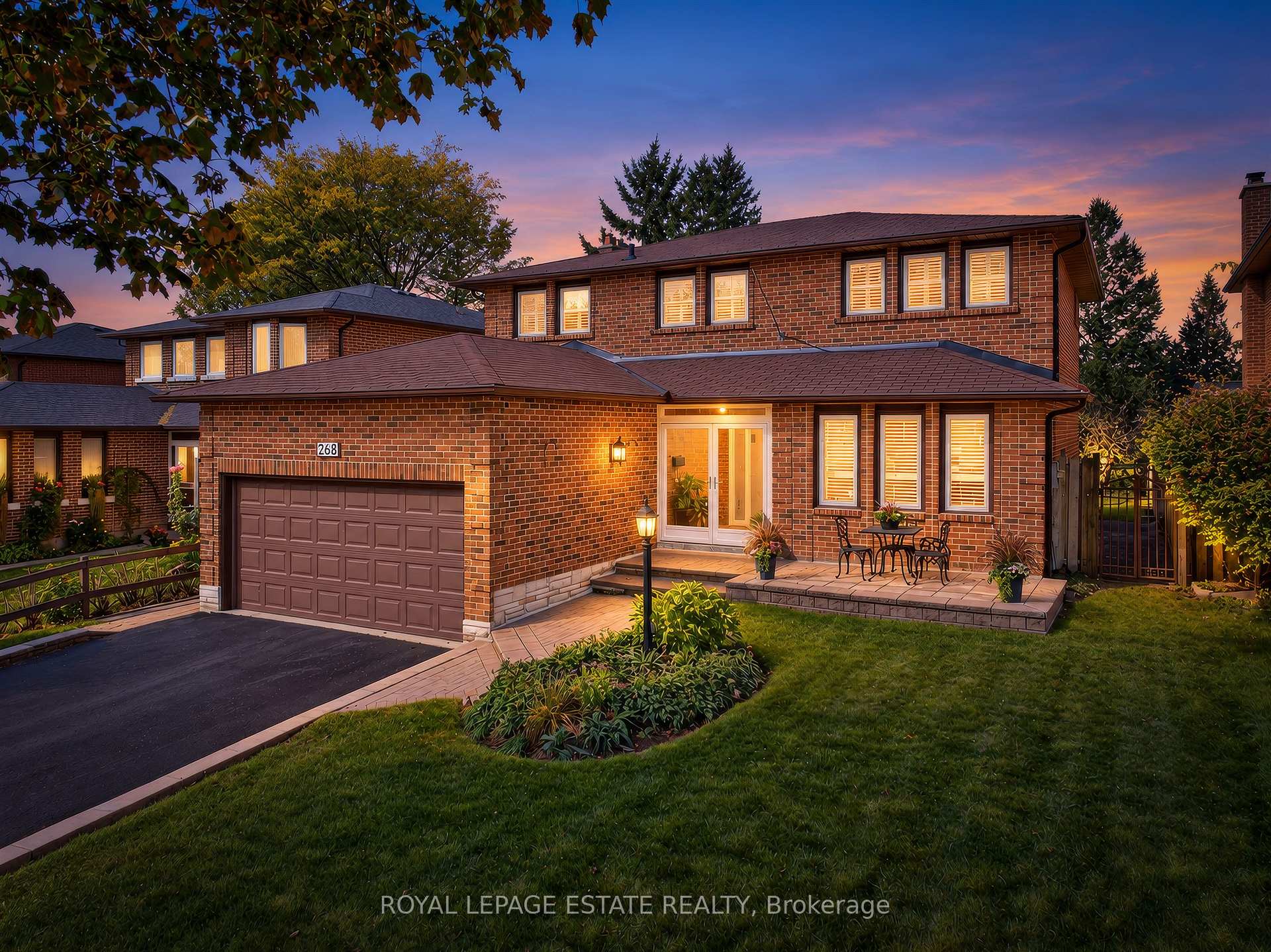 Photo 2 of 268 Fincham Avenue, Markham, Markham Village — HOMEH