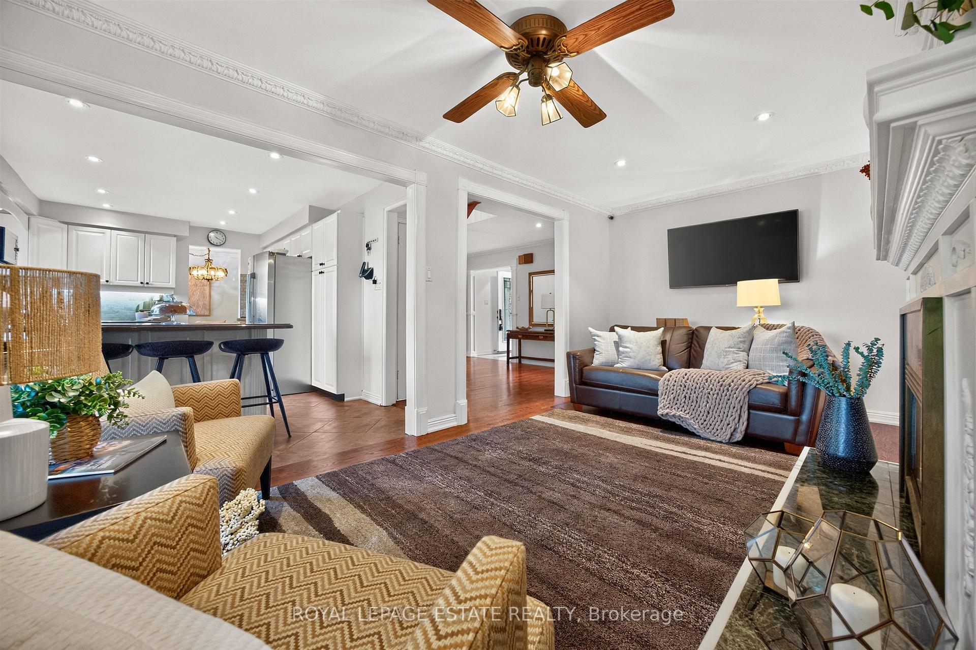 Photo 15 of 268 Fincham Avenue, Markham, Markham Village — HOMEH
