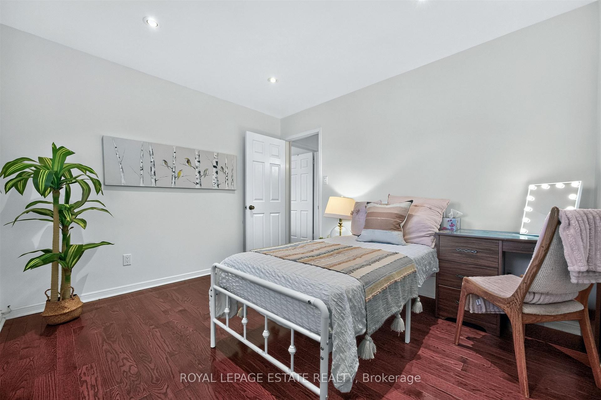 Photo 26 of 268 Fincham Avenue, Markham, Markham Village — HOMEH