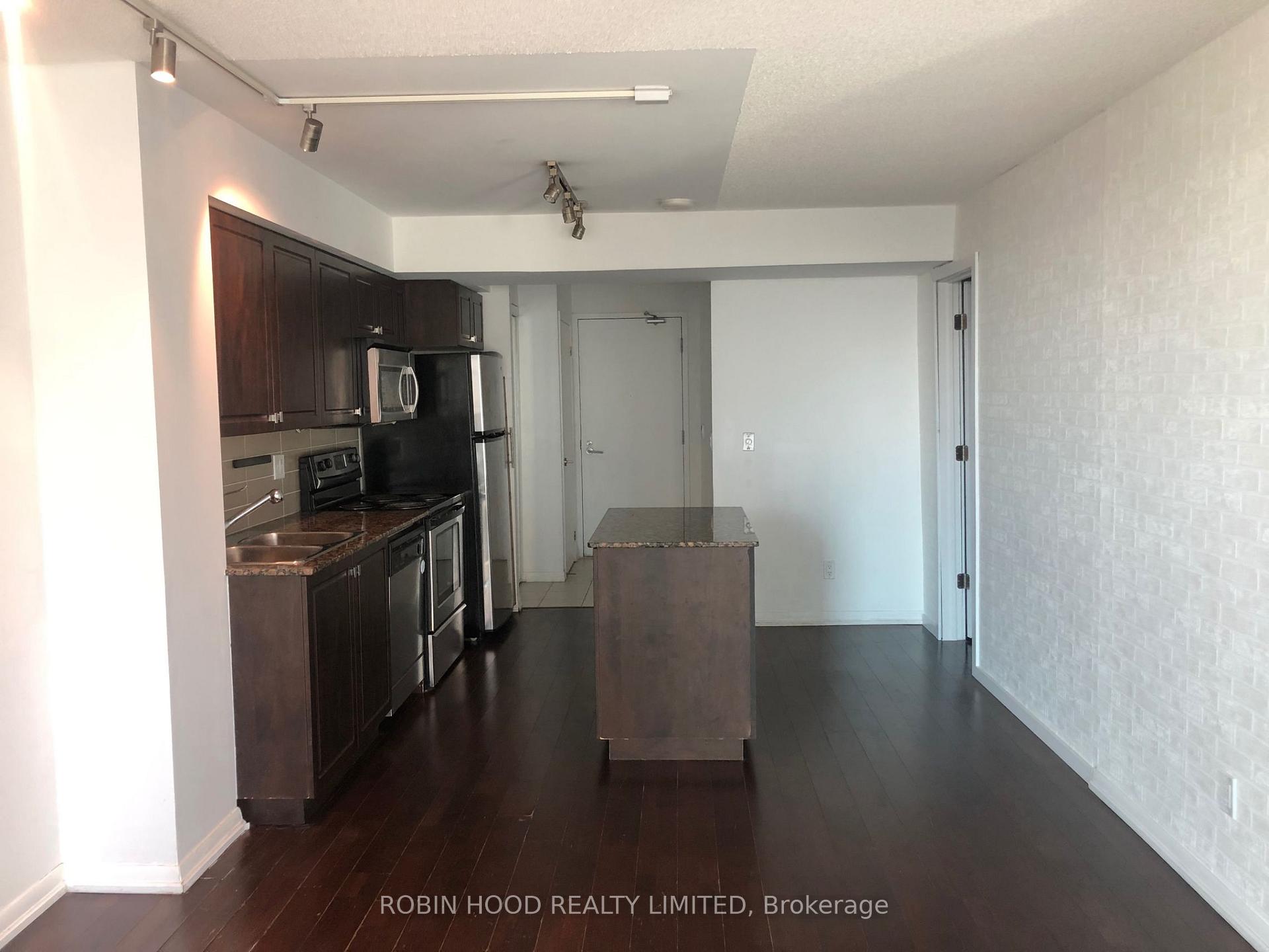 Photo 3 of Unit 1601, 215 Fort York Boulevard, Toronto, Niagara — HOMEH