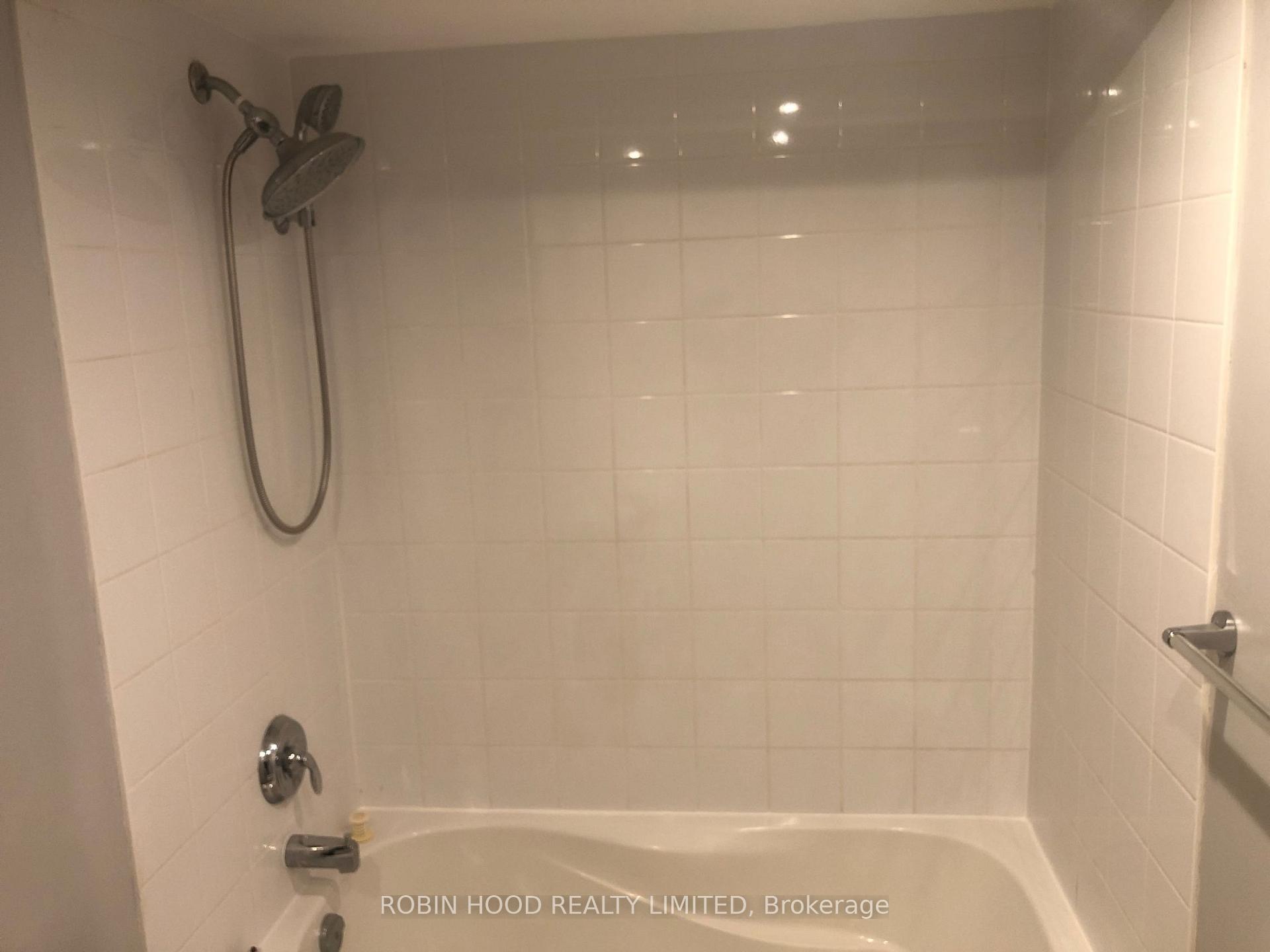 Photo 11 of Unit 1601, 215 Fort York Boulevard, Toronto, Niagara — HOMEH