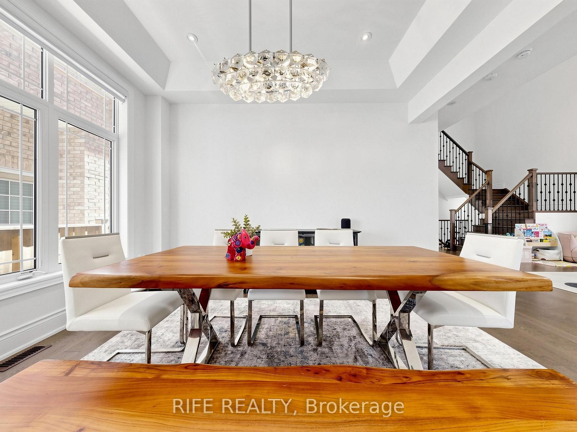 Photo 11 of 18 Rossini Drive, Richmond Hill, Oak Ridges — HOMEH