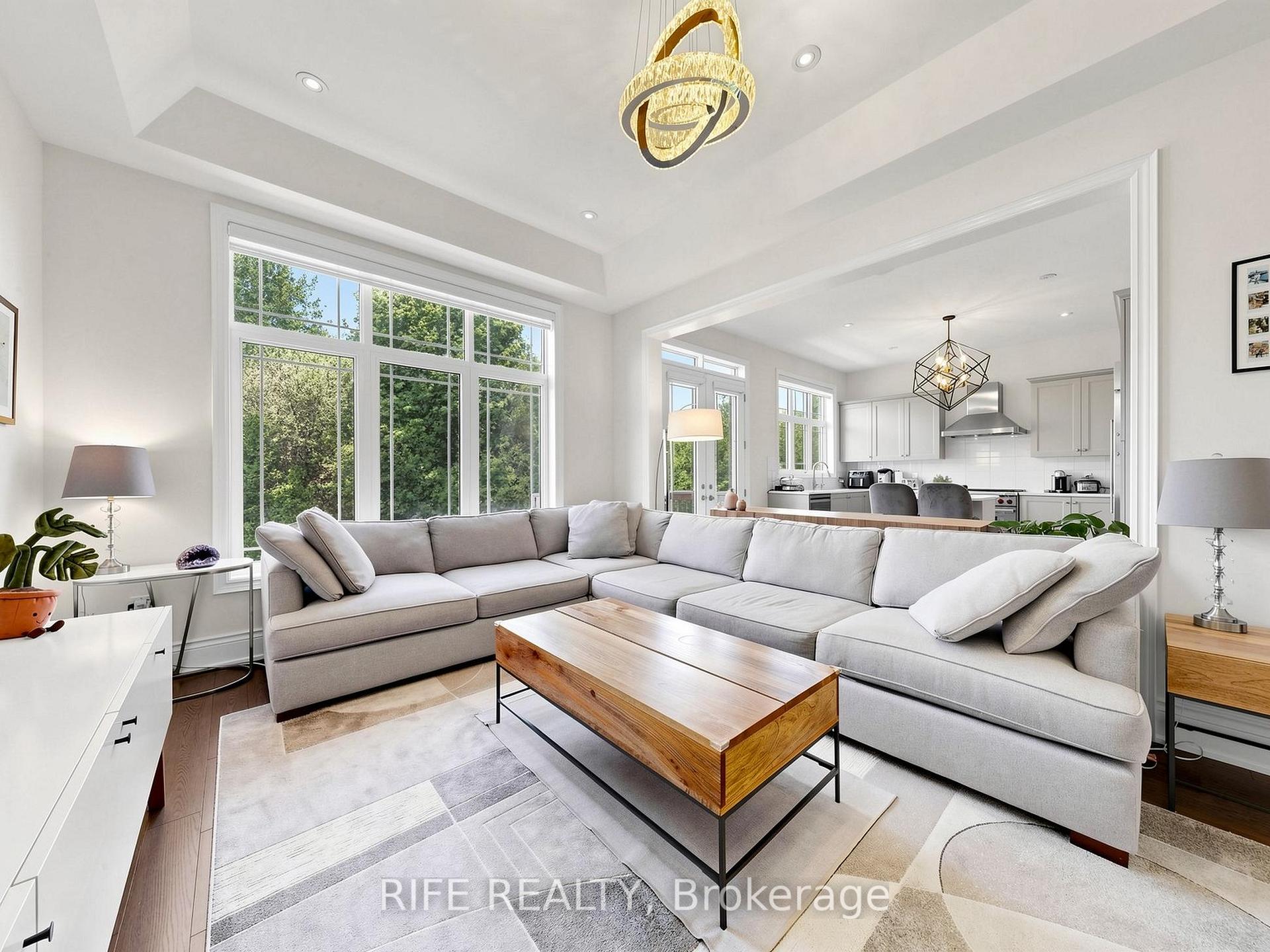 Photo 14 of 18 Rossini Drive, Richmond Hill, Oak Ridges — HOMEH