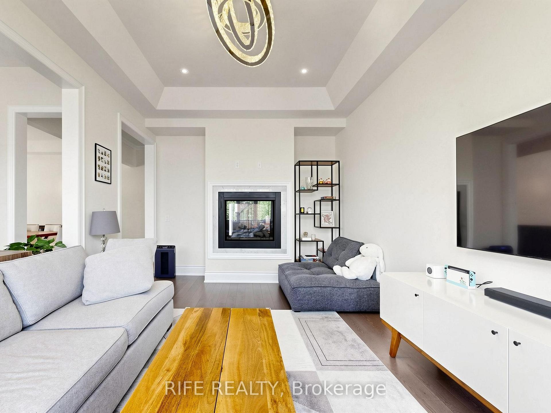 Photo 17 of 18 Rossini Drive, Richmond Hill, Oak Ridges — HOMEH