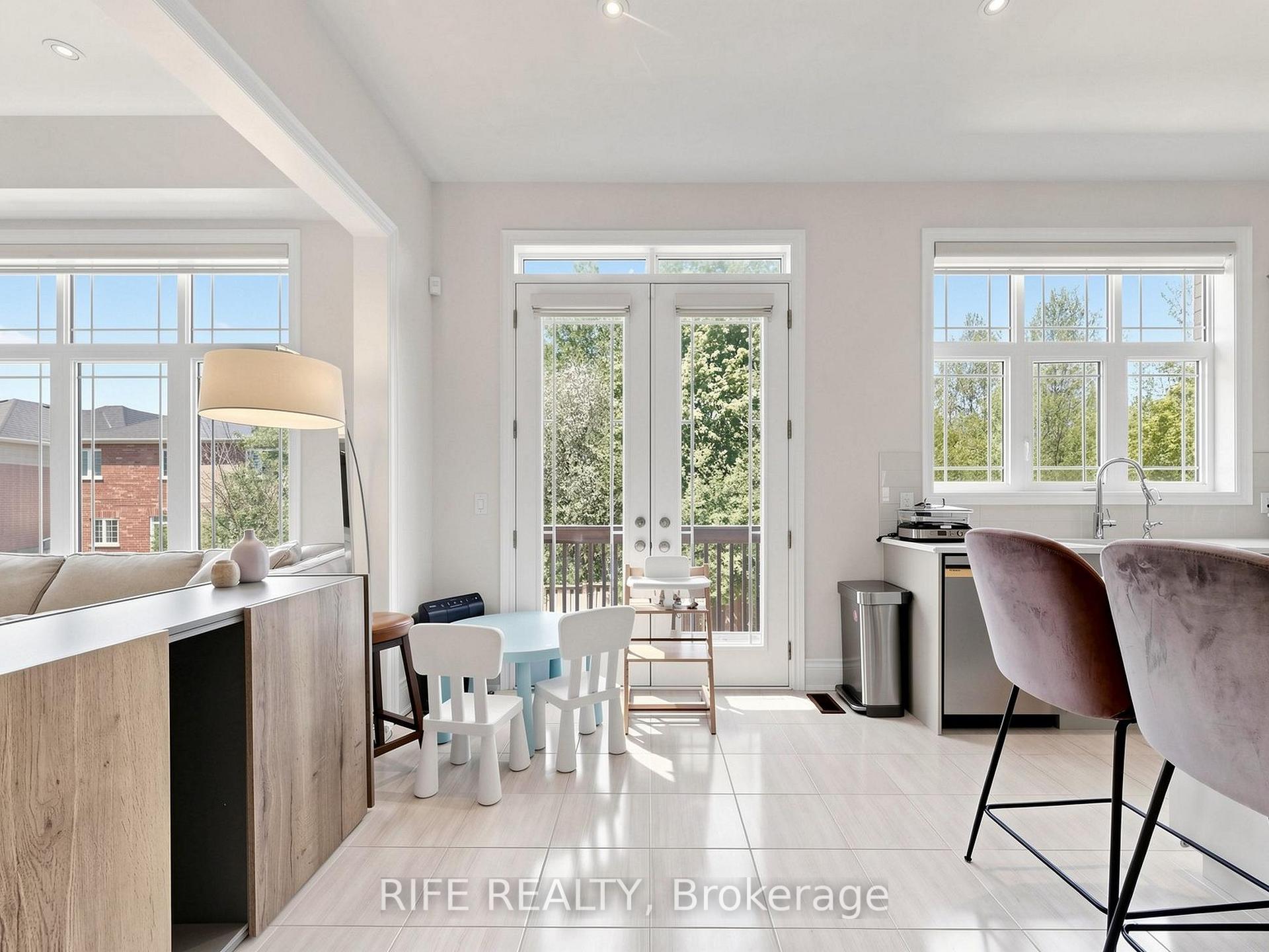 Photo 20 of 18 Rossini Drive, Richmond Hill, Oak Ridges — HOMEH