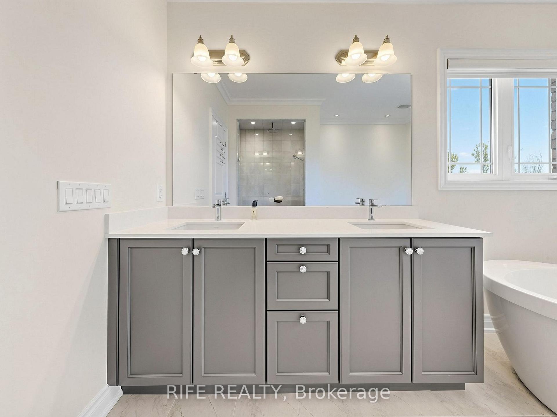 Photo 28 of 18 Rossini Drive, Richmond Hill, Oak Ridges — HOMEH