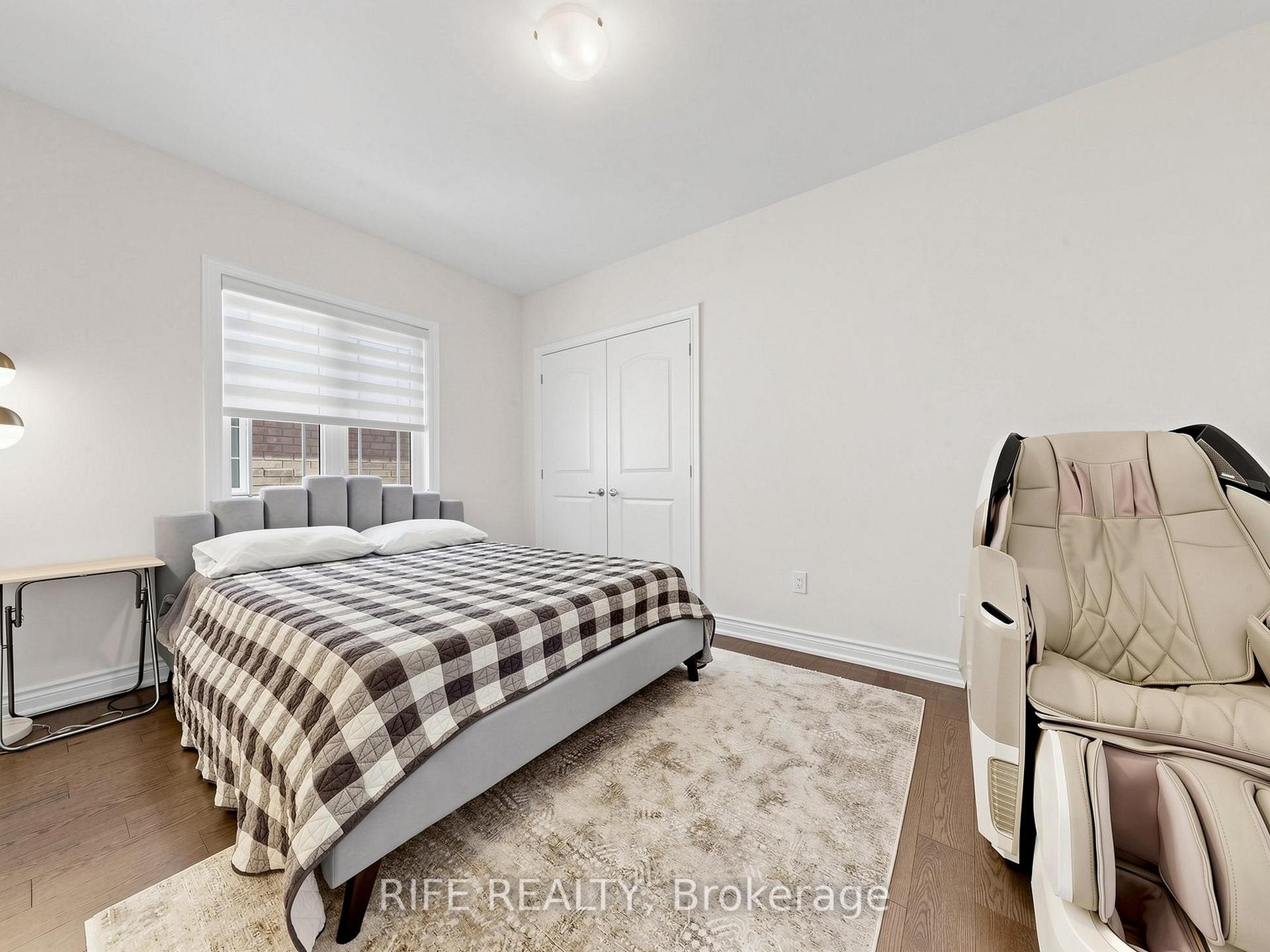Photo 34 of 18 Rossini Drive, Richmond Hill, Oak Ridges — HOMEH