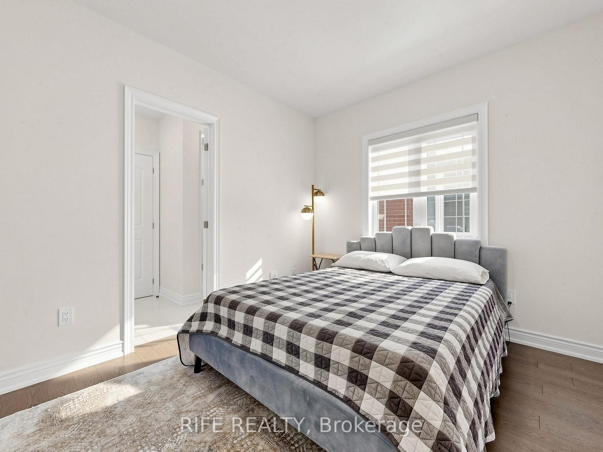 Photo 35 of 18 Rossini Drive, Richmond Hill, Oak Ridges — HOMEH