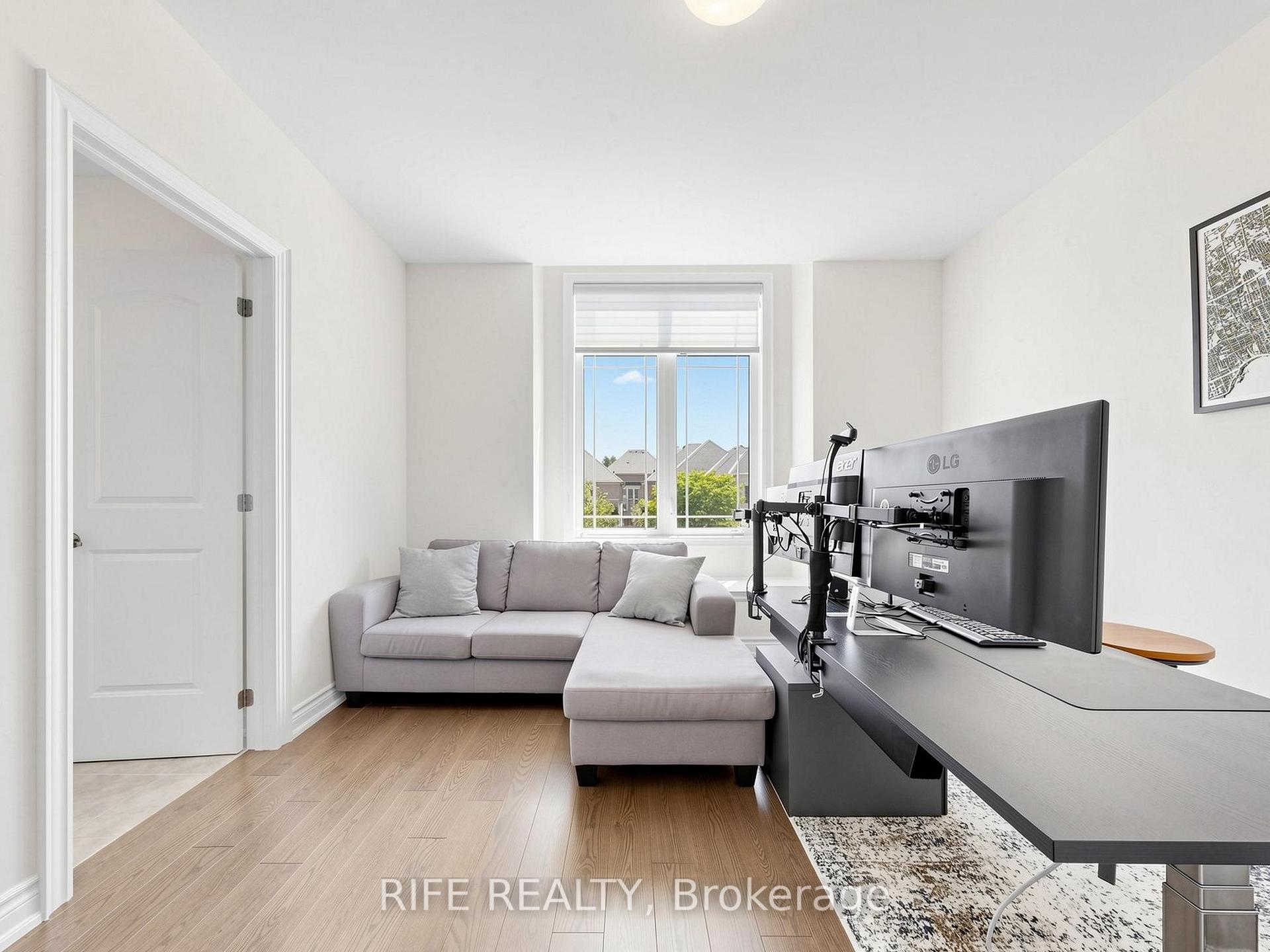 Photo 40 of 18 Rossini Drive, Richmond Hill, Oak Ridges — HOMEH