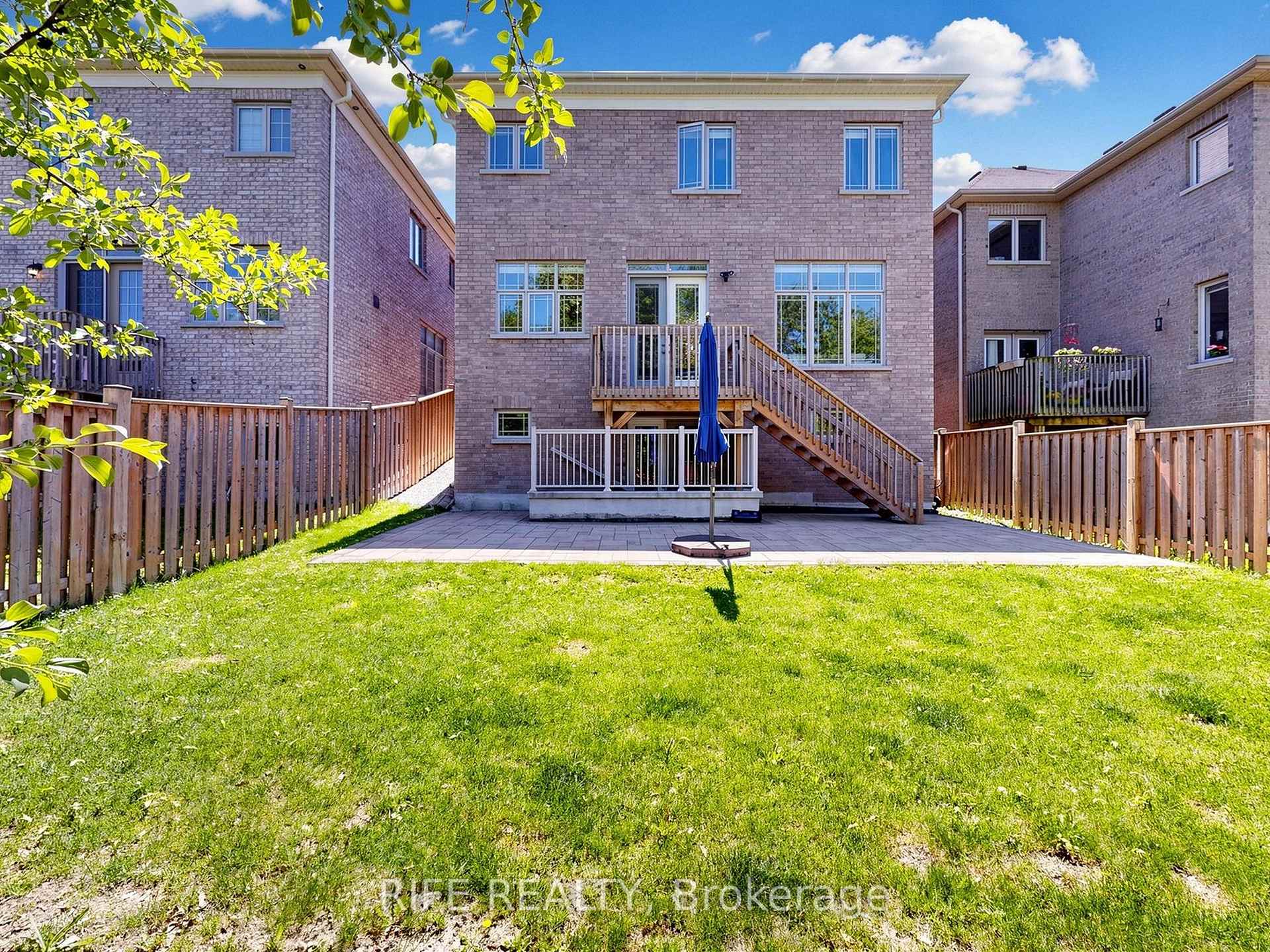 Photo 46 of 18 Rossini Drive, Richmond Hill, Oak Ridges — HOMEH