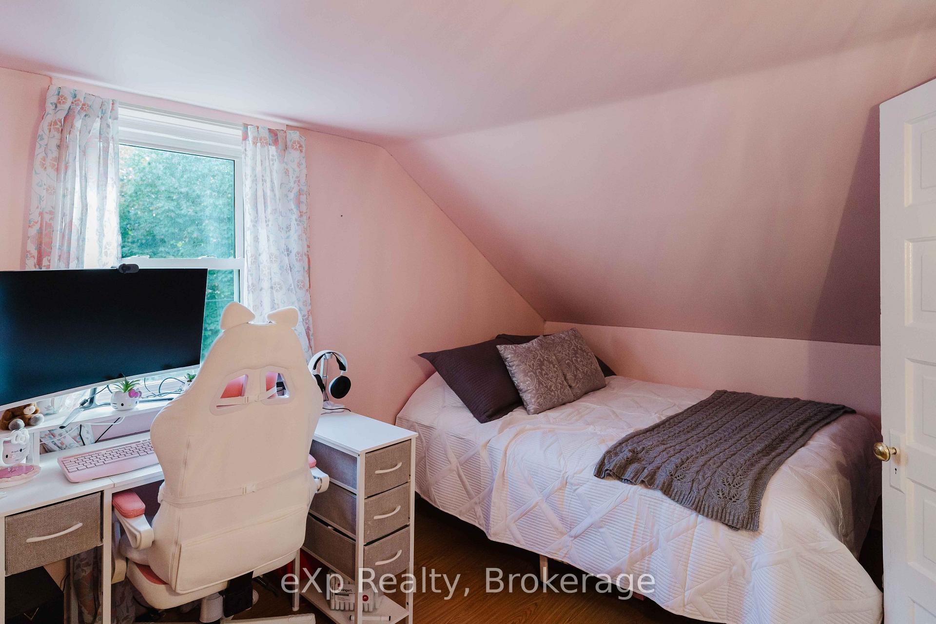 Photo 14 of 590 7th Street E, Owen Sound — HOMEH