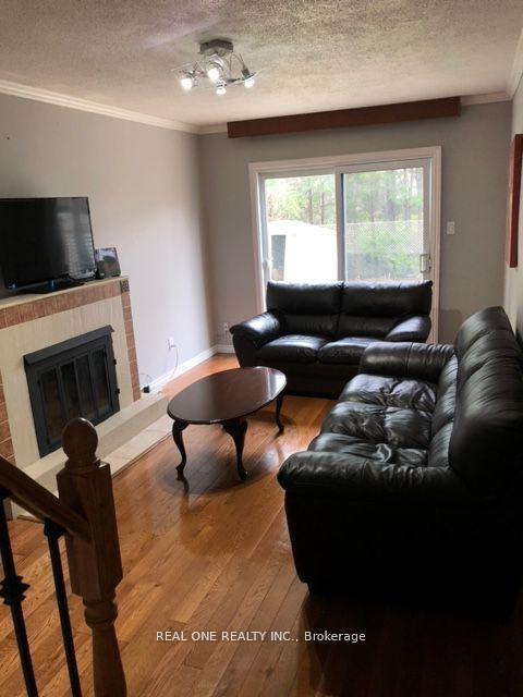 Photo 4 of 35 Springhead Garden, Richmond Hill, North Richvale — HOMEH