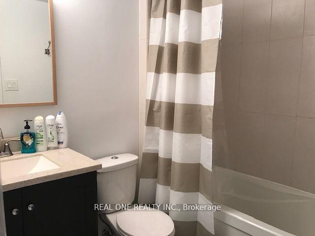 Photo 8 of 35 Springhead Garden, Richmond Hill, North Richvale — HOMEH
