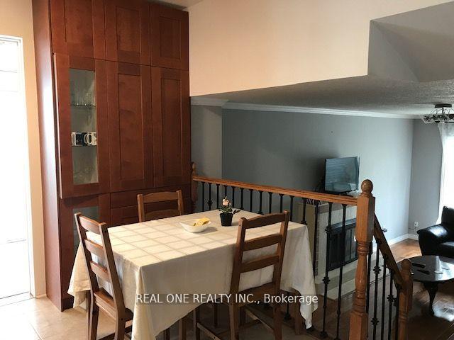 Photo 11 of 35 Springhead Garden, Richmond Hill, North Richvale — HOMEH
