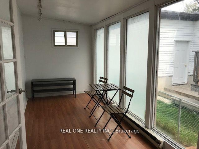 Photo 12 of 35 Springhead Garden, Richmond Hill, North Richvale — HOMEH