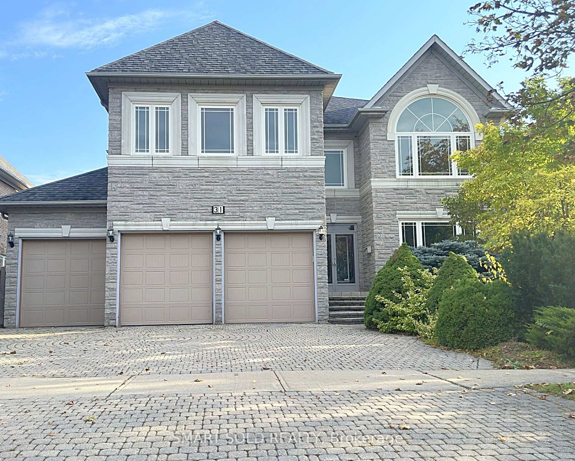 Photo of 31 Black Walnut Crescent