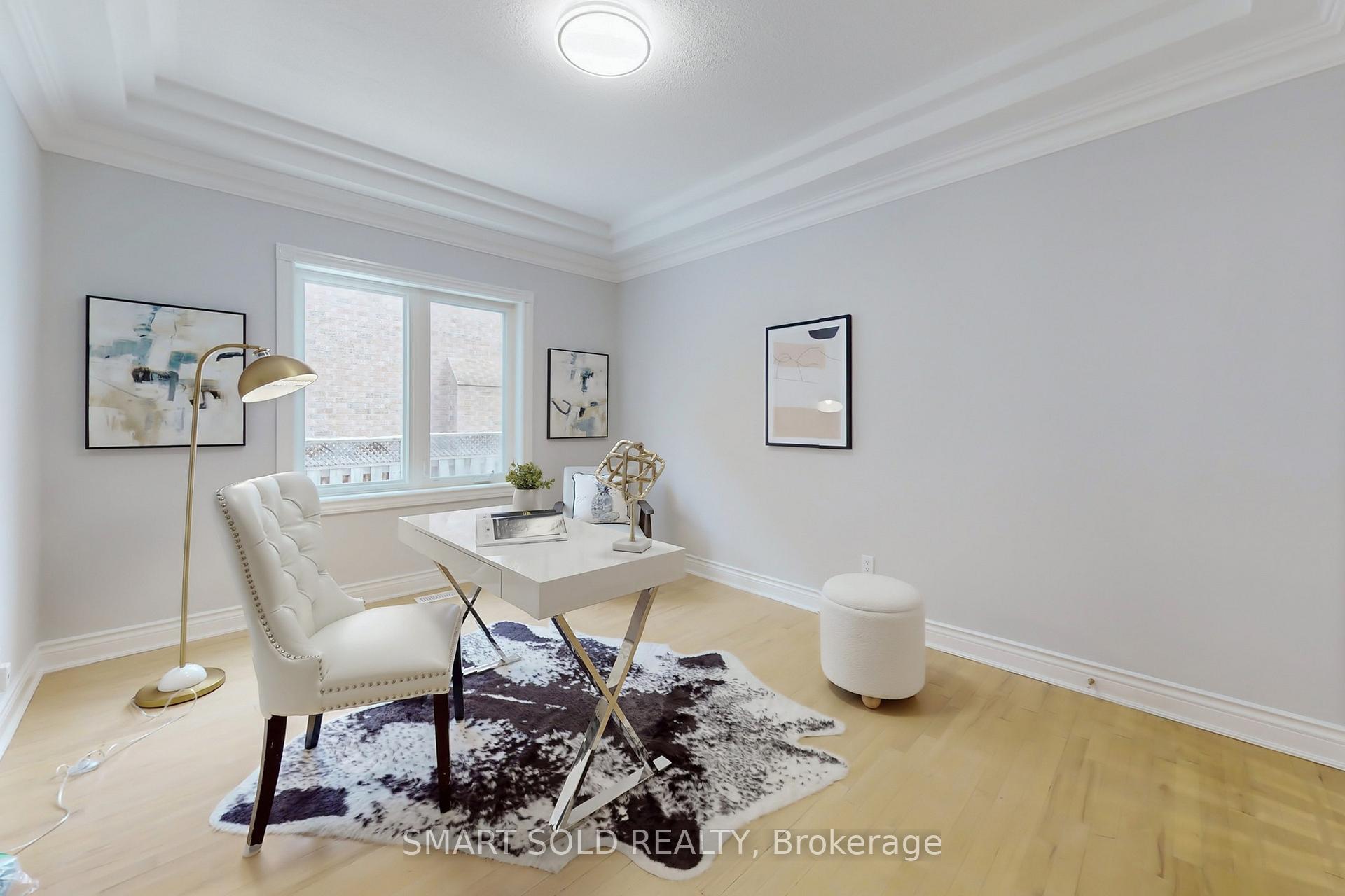 Photo 15 of 31 Black Walnut Crescent, Richmond Hill, Langstaff — HOMEH