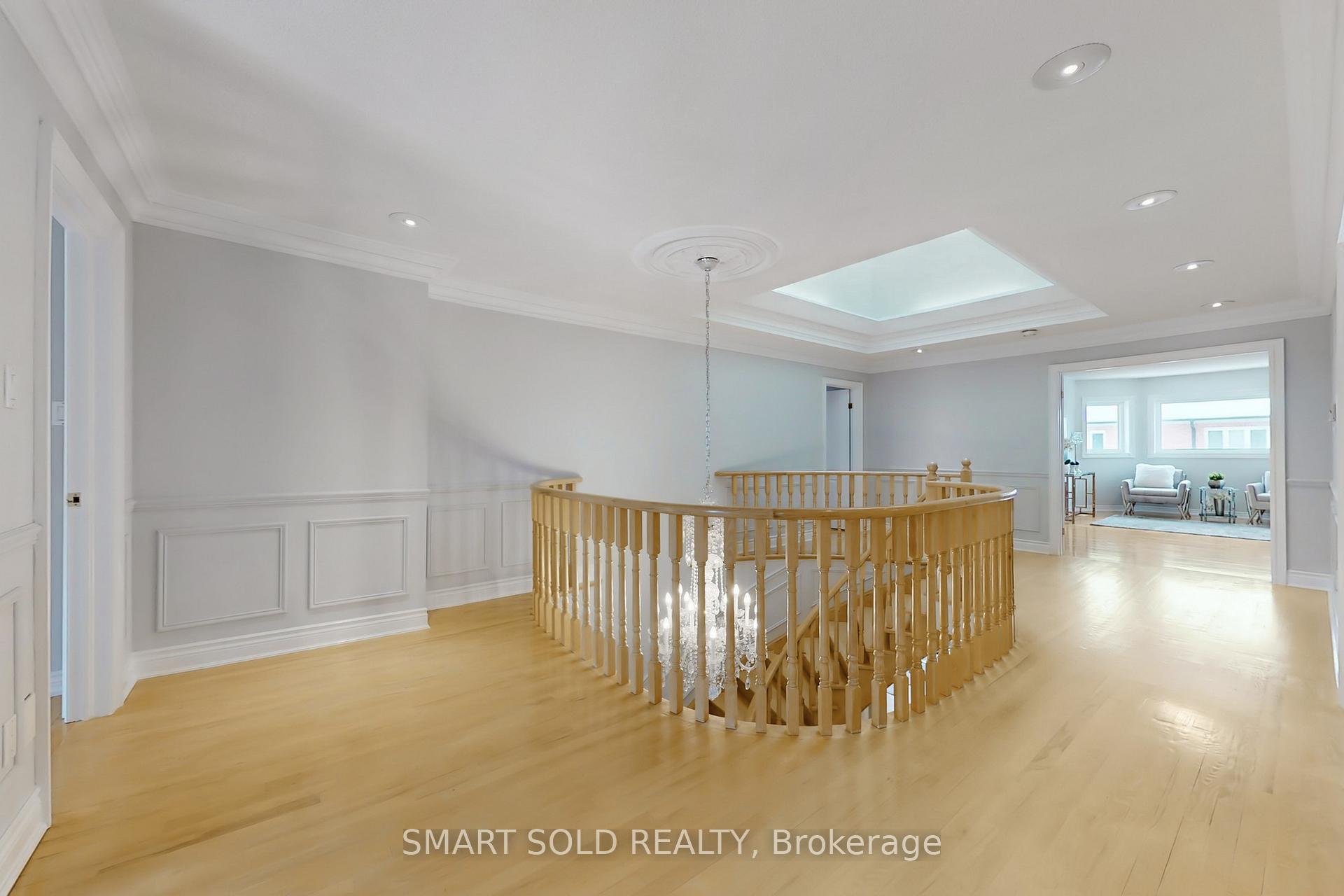 Photo 18 of 31 Black Walnut Crescent, Richmond Hill, Langstaff — HOMEH