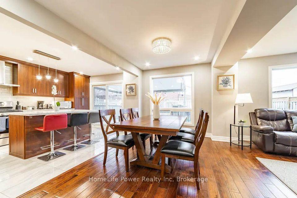 Photo 5 of 463 Westheights Drive, Kitchener, Forest Heights — HOMEH