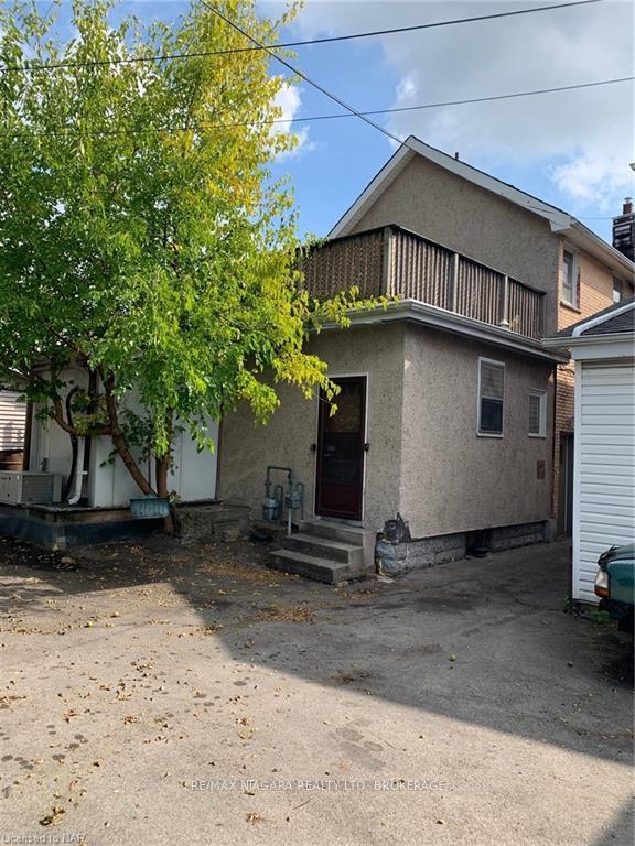 Photo 2 of Unit upper, 256 East Main Street, Welland, Welland Downtown — HOMEH