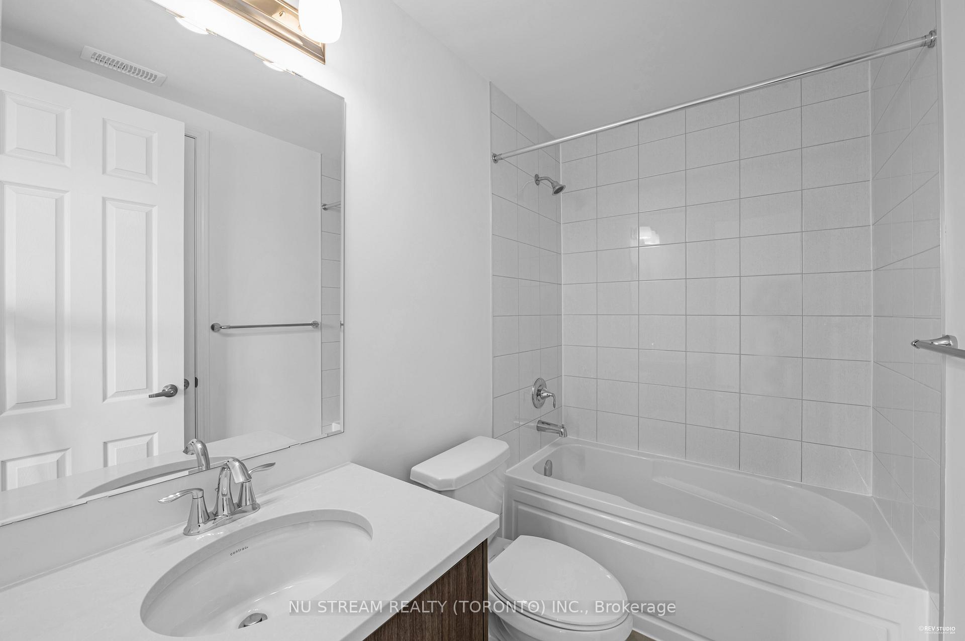 Photo 8 of 3034 Merrick Road, Oakville, Joshua Meadows — HOMEH
