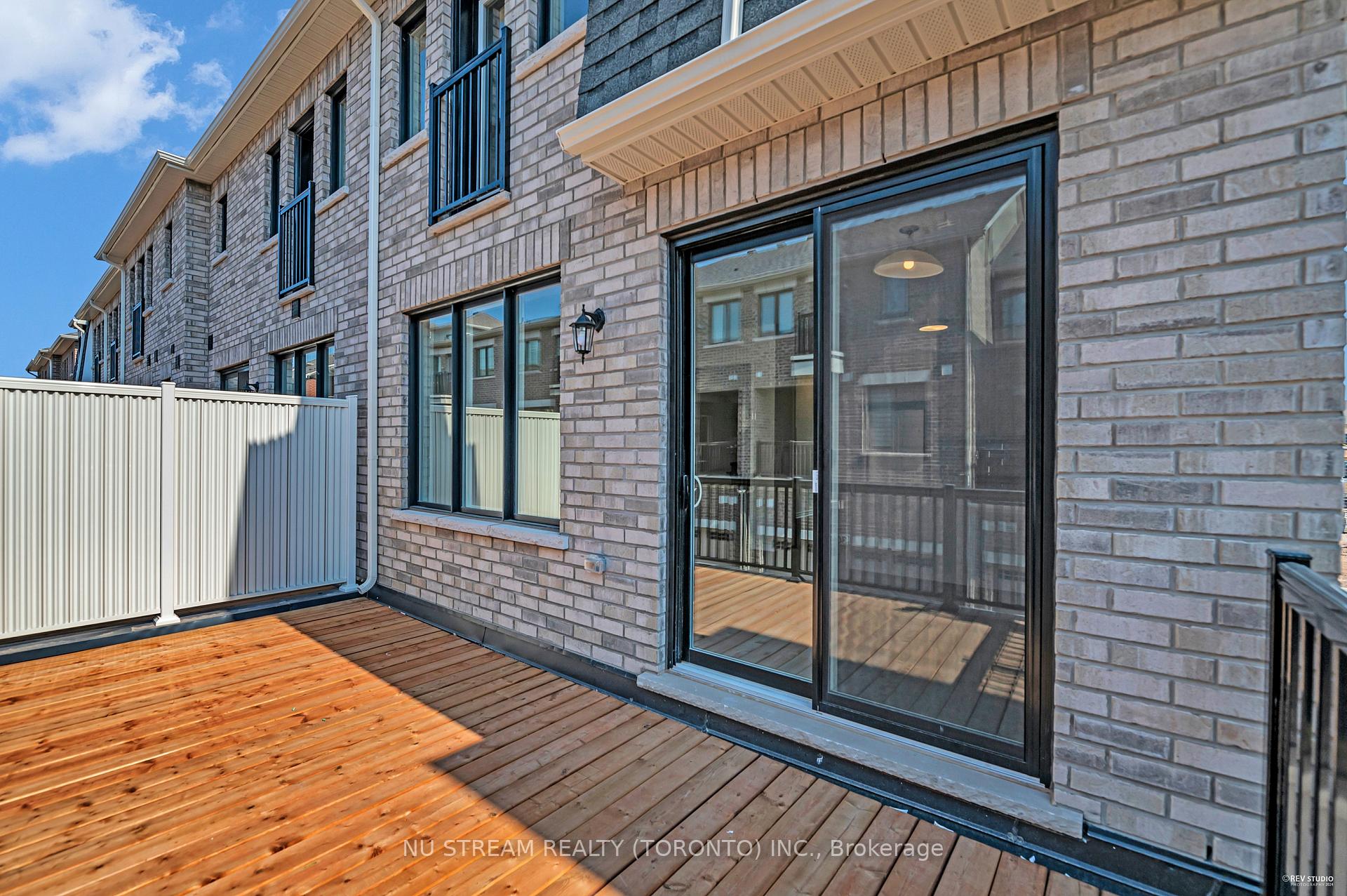 Photo 16 of 3034 Merrick Road, Oakville, Joshua Meadows — HOMEH