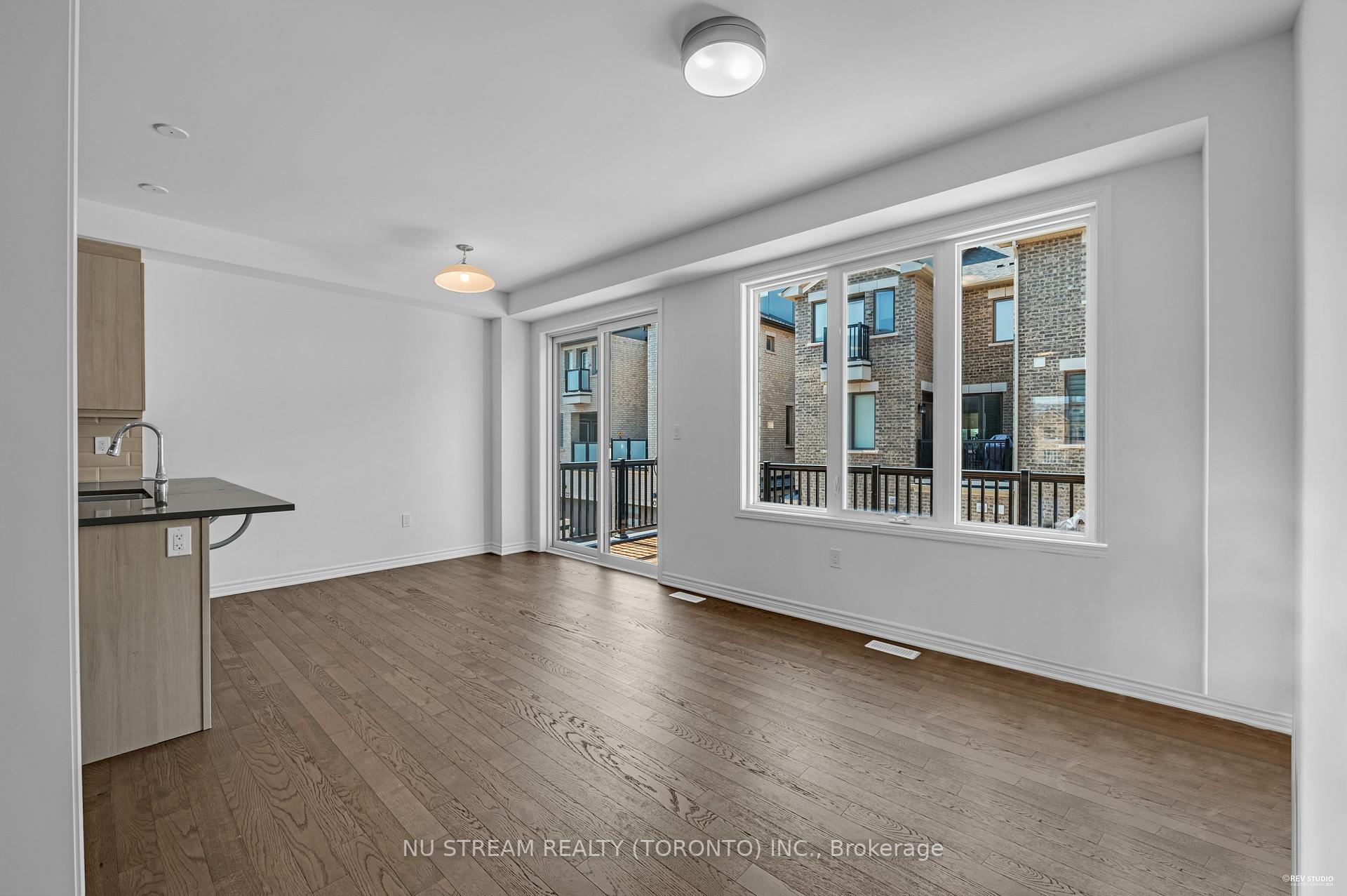 Photo 19 of 3034 Merrick Road, Oakville, Joshua Meadows — HOMEH