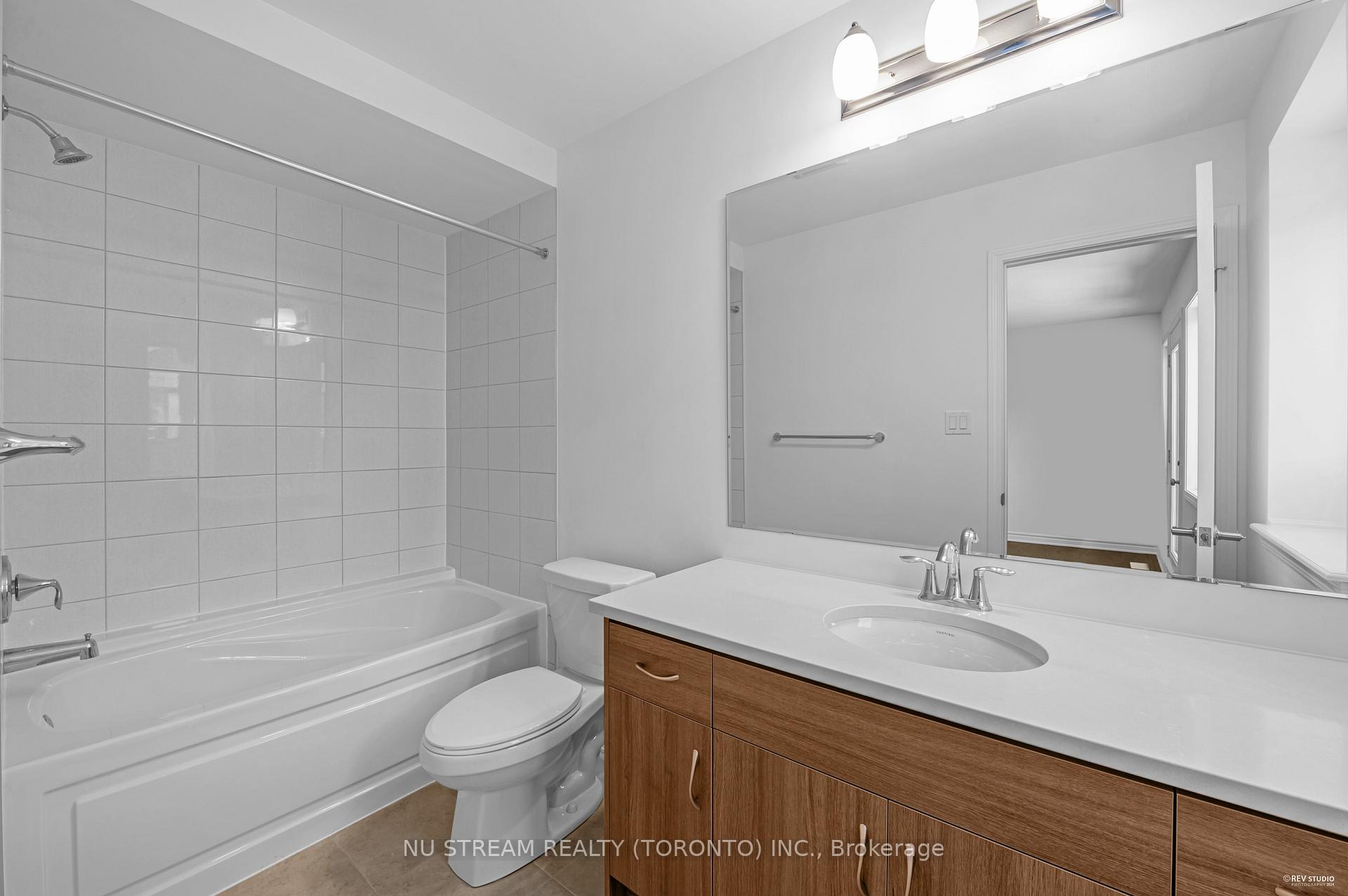 Photo 25 of 3034 Merrick Road, Oakville, Joshua Meadows — HOMEH