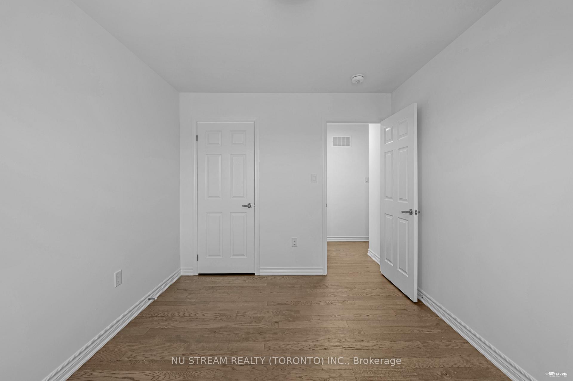Photo 33 of 3034 Merrick Road, Oakville, Joshua Meadows — HOMEH