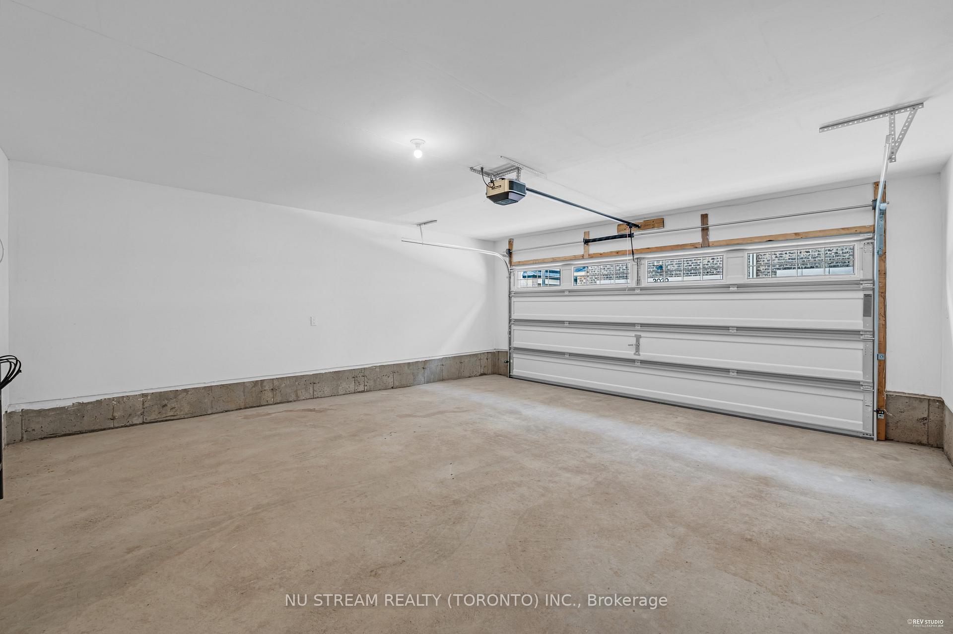 Photo 36 of 3034 Merrick Road, Oakville, Joshua Meadows — HOMEH
