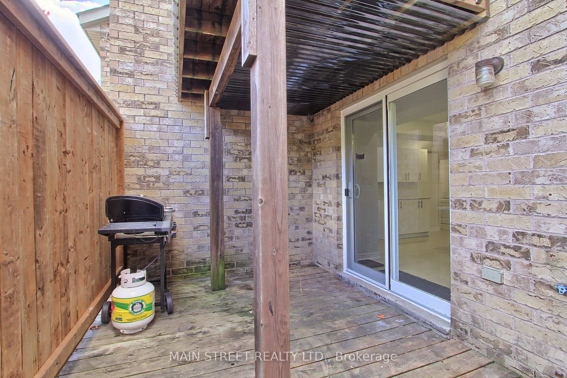 Photo 5 of 83 Laurendale Avenue, Georgina, Keswick South — HOMEH