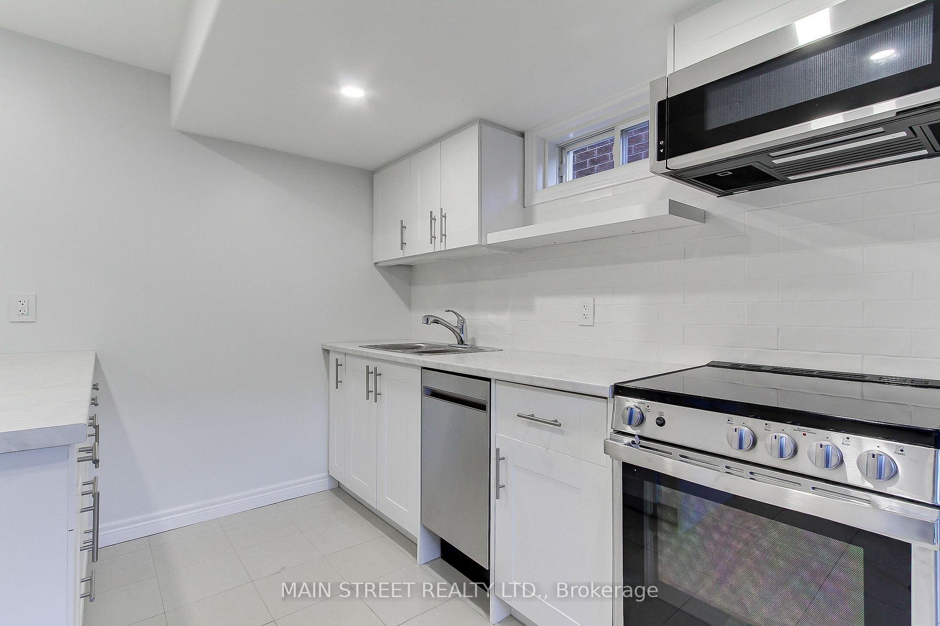 Photo 8 of 83 Laurendale Avenue, Georgina, Keswick South — HOMEH