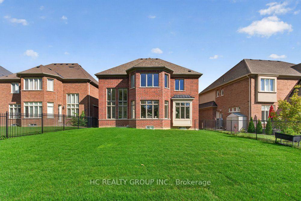 Photo 2 of 39 Royal West Road, Markham, Devil's Elbow — HOMEH
