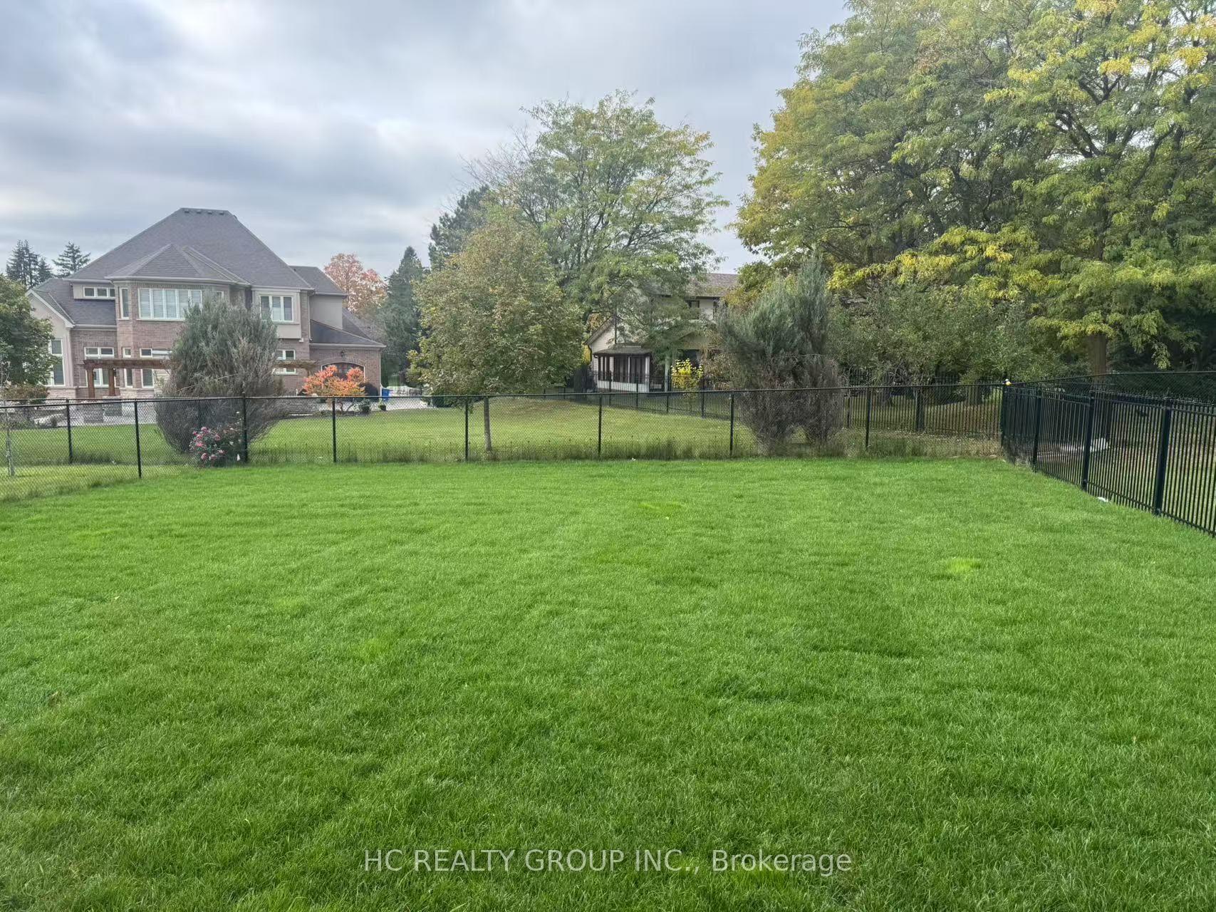 Photo 4 of 39 Royal West Road, Markham, Devil's Elbow — HOMEH