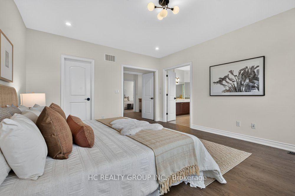 Photo 31 of 39 Royal West Road, Markham, Devil's Elbow — HOMEH