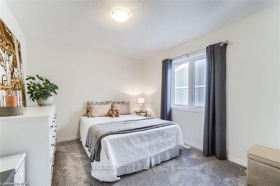 Photo 16 of 7831 Odell Crescent, Niagara Falls, Brown — HOMEH