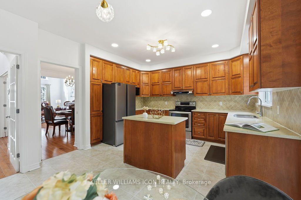 Photo 11 of 82 Broughton Street, Ottawa, Kanata - Kanata Lakes/Heritage Hills — HOMEH