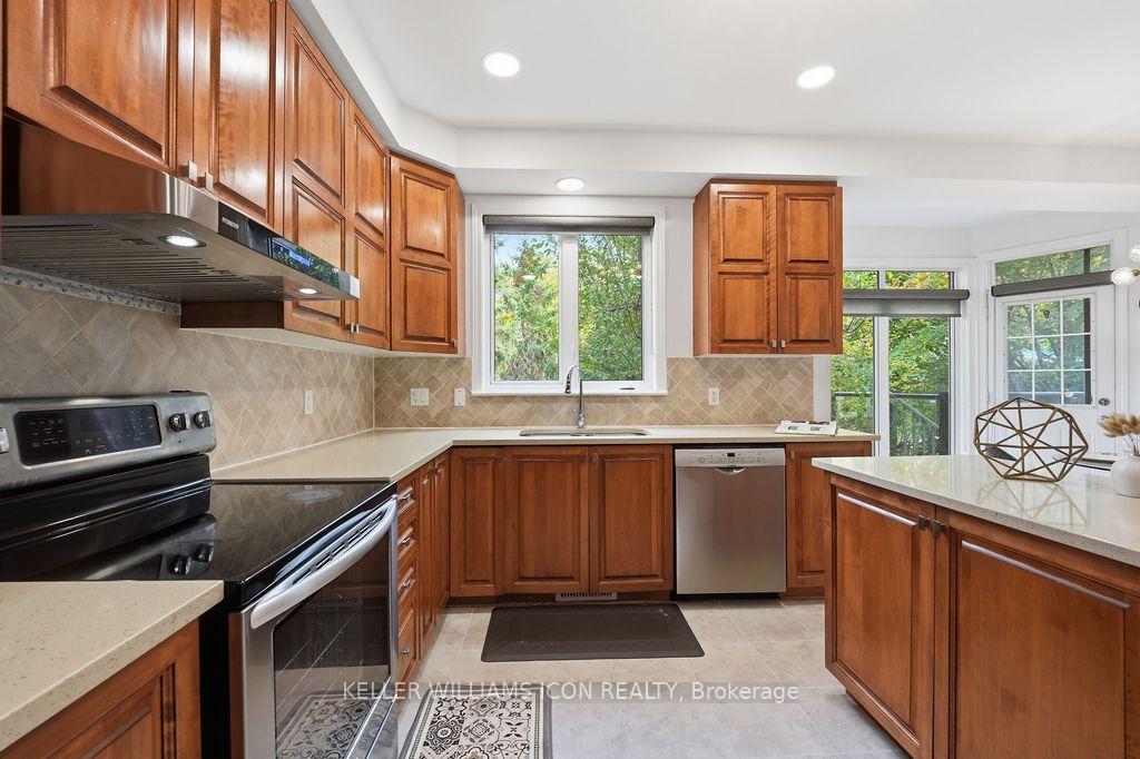 Photo 13 of 82 Broughton Street, Ottawa, Kanata - Kanata Lakes/Heritage Hills — HOMEH