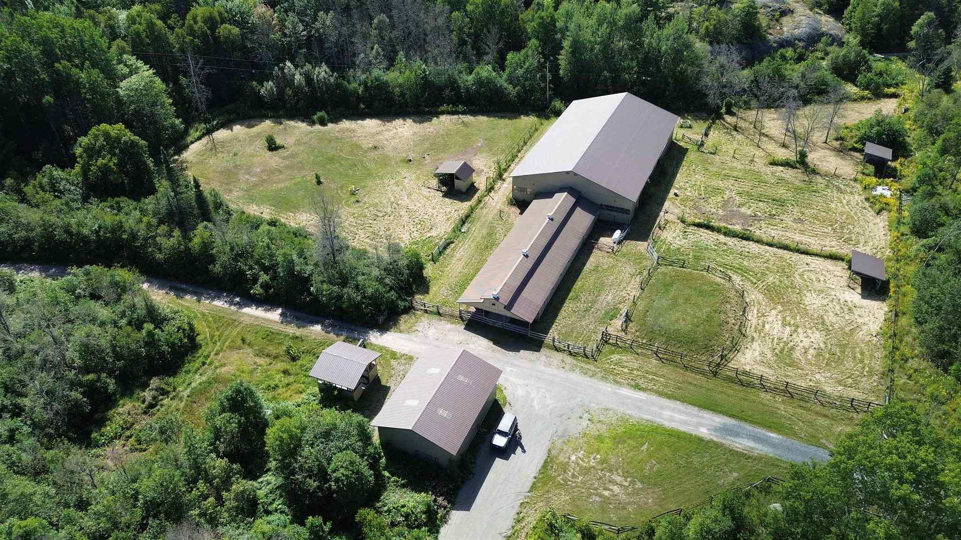 Photo of 11935 Hwy 17 E