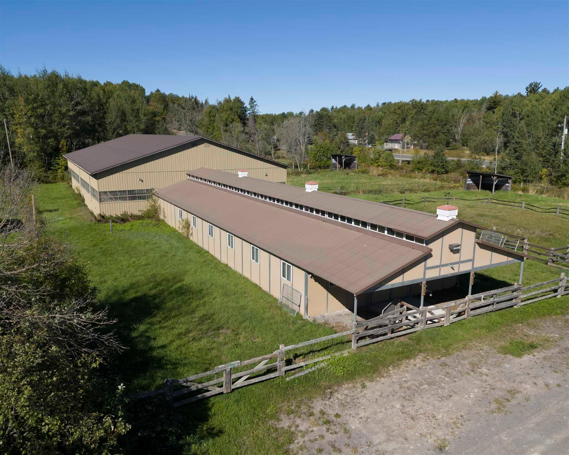 Photo 5 of 11935 Hwy 17 E, Huron Shores — HOMEH