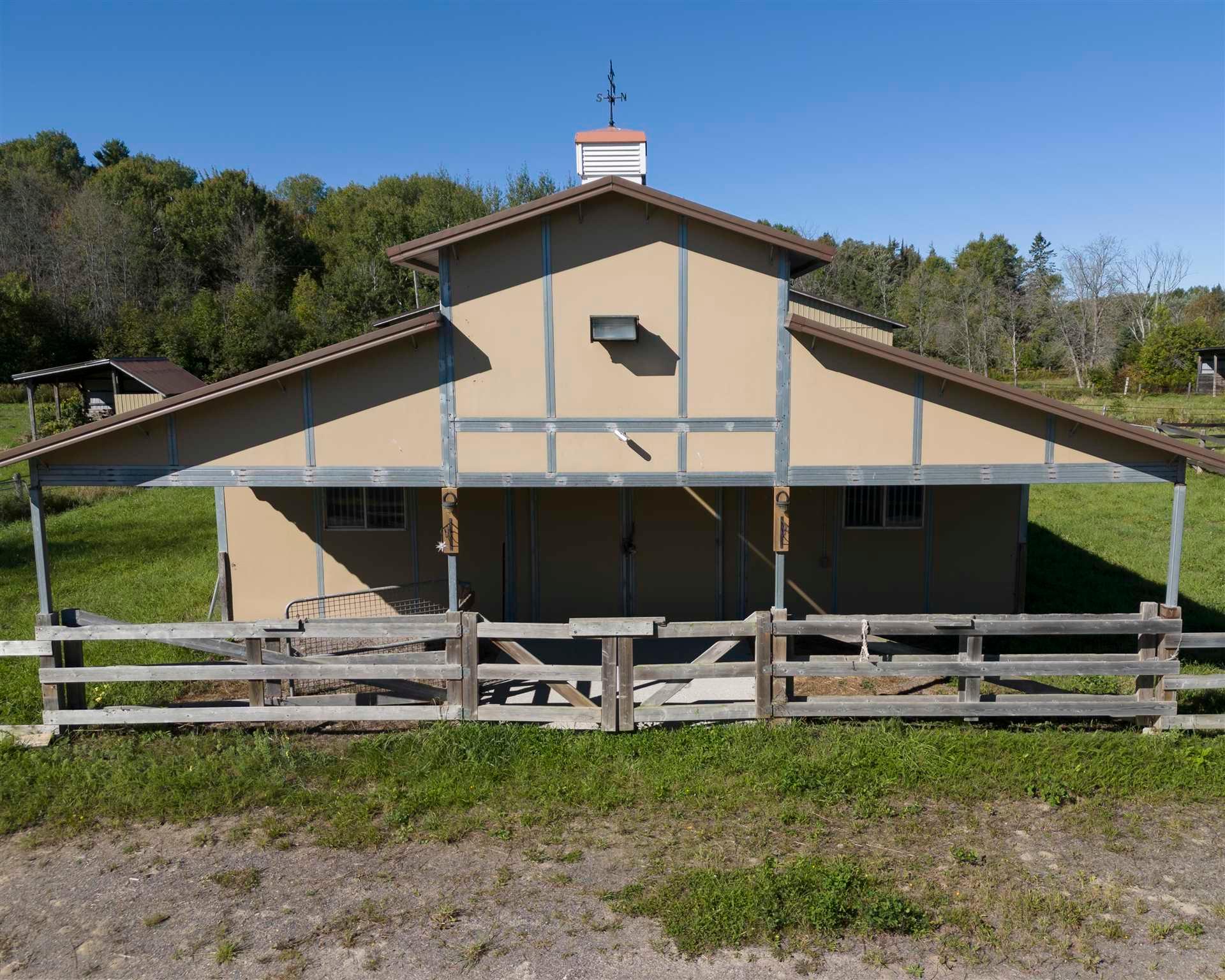 Photo 17 of 11935 Hwy 17 E, Huron Shores — HOMEH