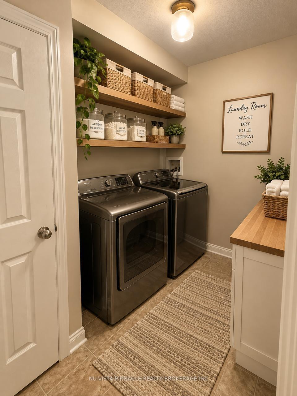 Photo 11 of 2537 (Upper) Meadowgate Boulevard, London, South U — HOMEH
