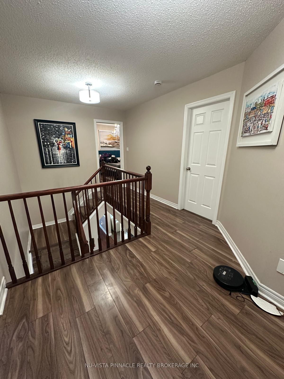 Photo 12 of 2537 (Upper) Meadowgate Boulevard, London, South U — HOMEH