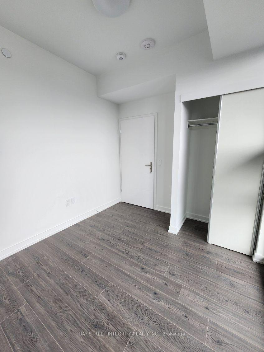 Photo 4 of Francis 30 Street, Kitchener, City Commercial Core — HOMEH
