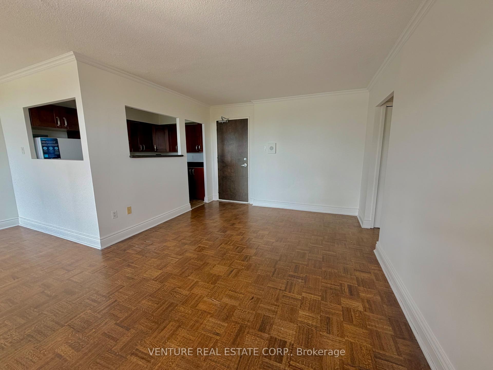 Photo 7 of Unit 801, 5949 Yonge Street, North York, Newtonbrook East — HOMEH