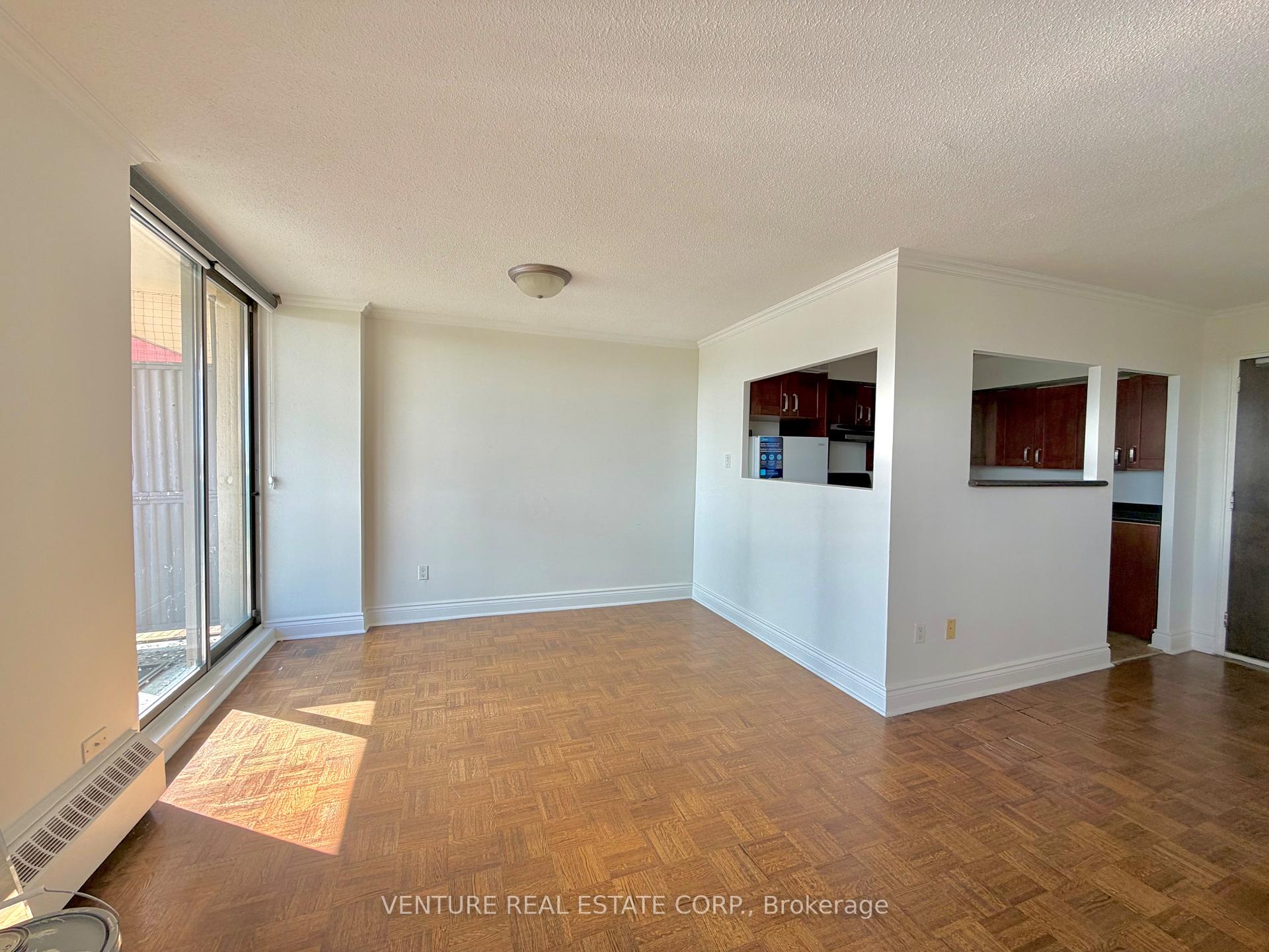 Photo 11 of Unit 801, 5949 Yonge Street, North York, Newtonbrook East — HOMEH