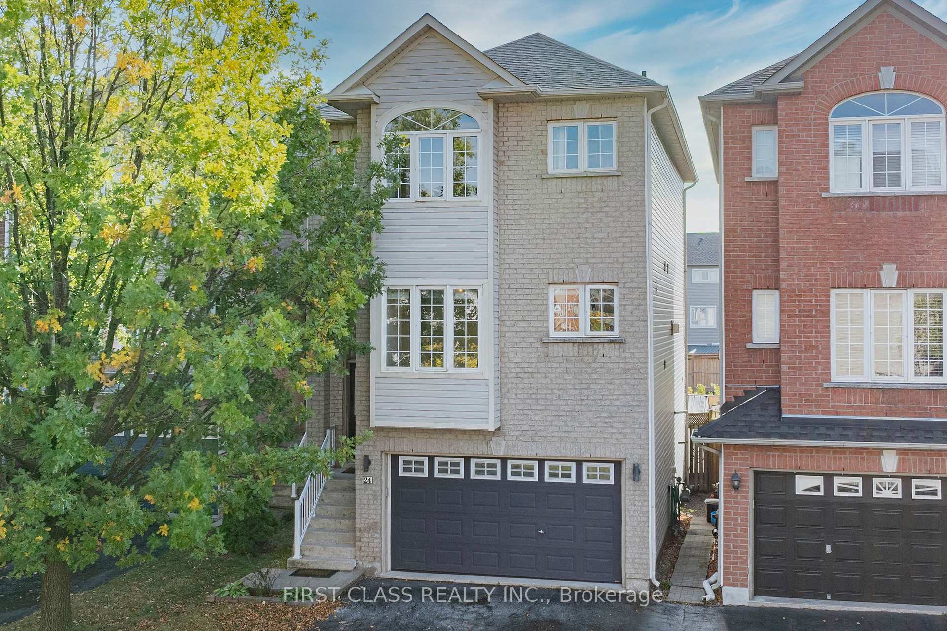 Photo 2 of Unit 24, 5110 Fairview Street, Burlington, Appleby — HOMEH