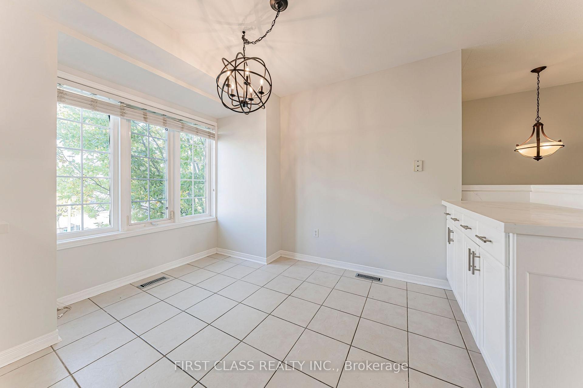 Photo 11 of Unit 24, 5110 Fairview Street, Burlington, Appleby — HOMEH