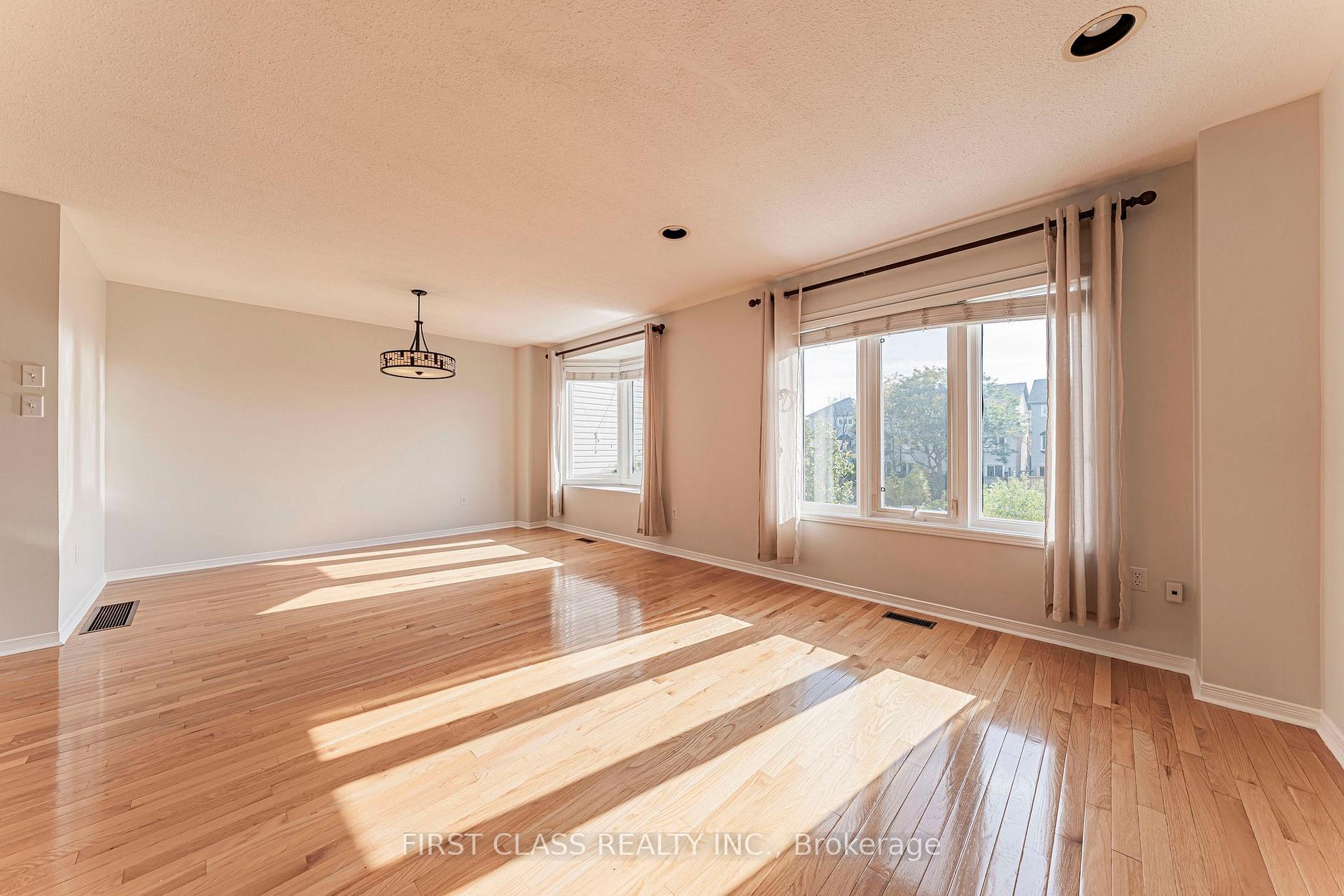Photo 17 of Unit 24, 5110 Fairview Street, Burlington, Appleby — HOMEH