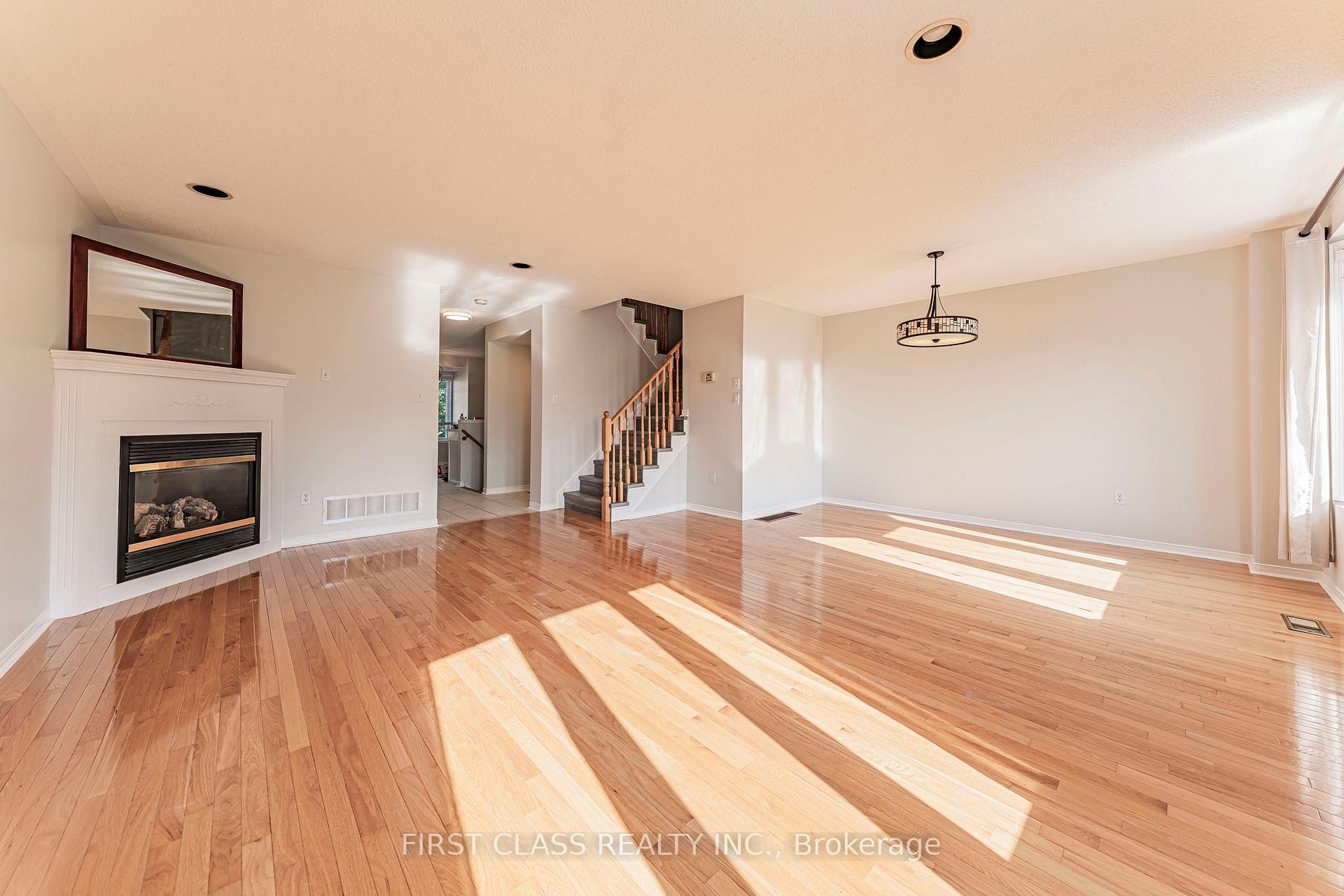 Photo 18 of Unit 24, 5110 Fairview Street, Burlington, Appleby — HOMEH